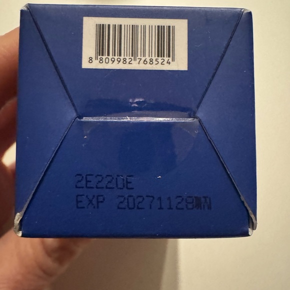 Medicube Exosome Shot set 2000 & 7500 full size Skincare Set sealed 2027 exp - Picture 7 of 8